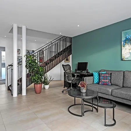 Villa Luxurious With Stunning Views Reykjavik
